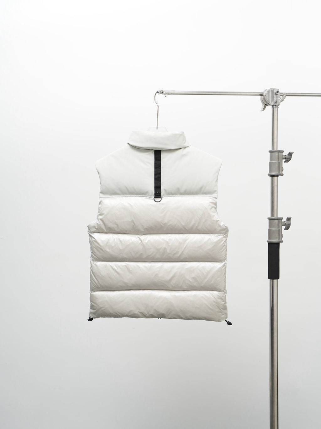Moose Knuckles Unisex White Stand-Collar Puffer Vest