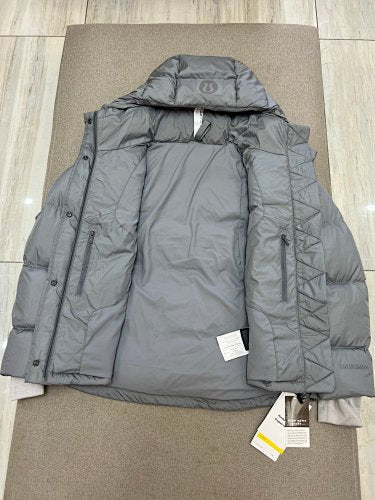 lululemon Wunder Puff Women's Gray Hooded Puffer Jacket