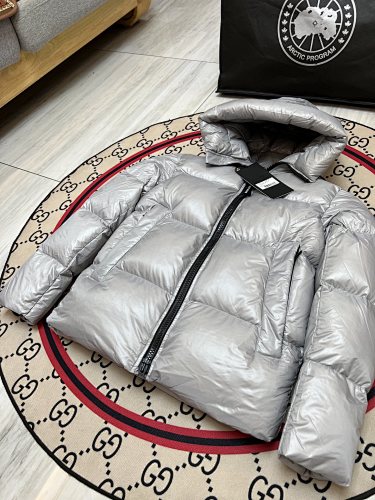 Canada Goose Crofton 2252 Metallic Silver Hooded Puffer Jacket