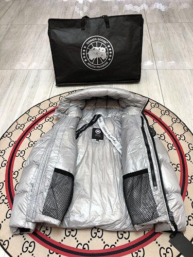 Canada Goose Crofton 2252 Metallic Silver Hooded Puffer Jacket