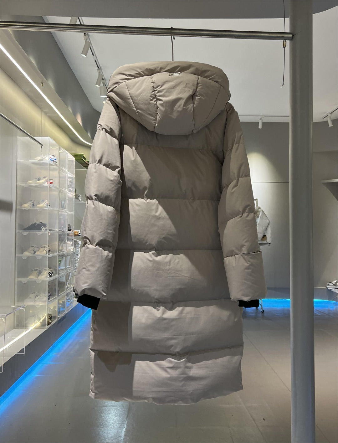 MLB New York Yankees Long Hooded Puffer Coat